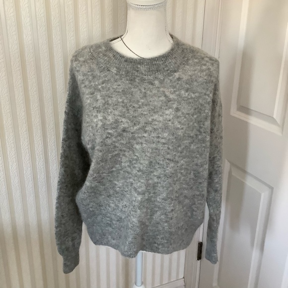 H&M Sweaters - H&M Wool Blend Sweater Size M